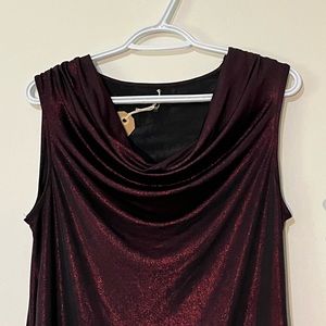 Iridescent Red and Black Sleeveless Scoop Neck
